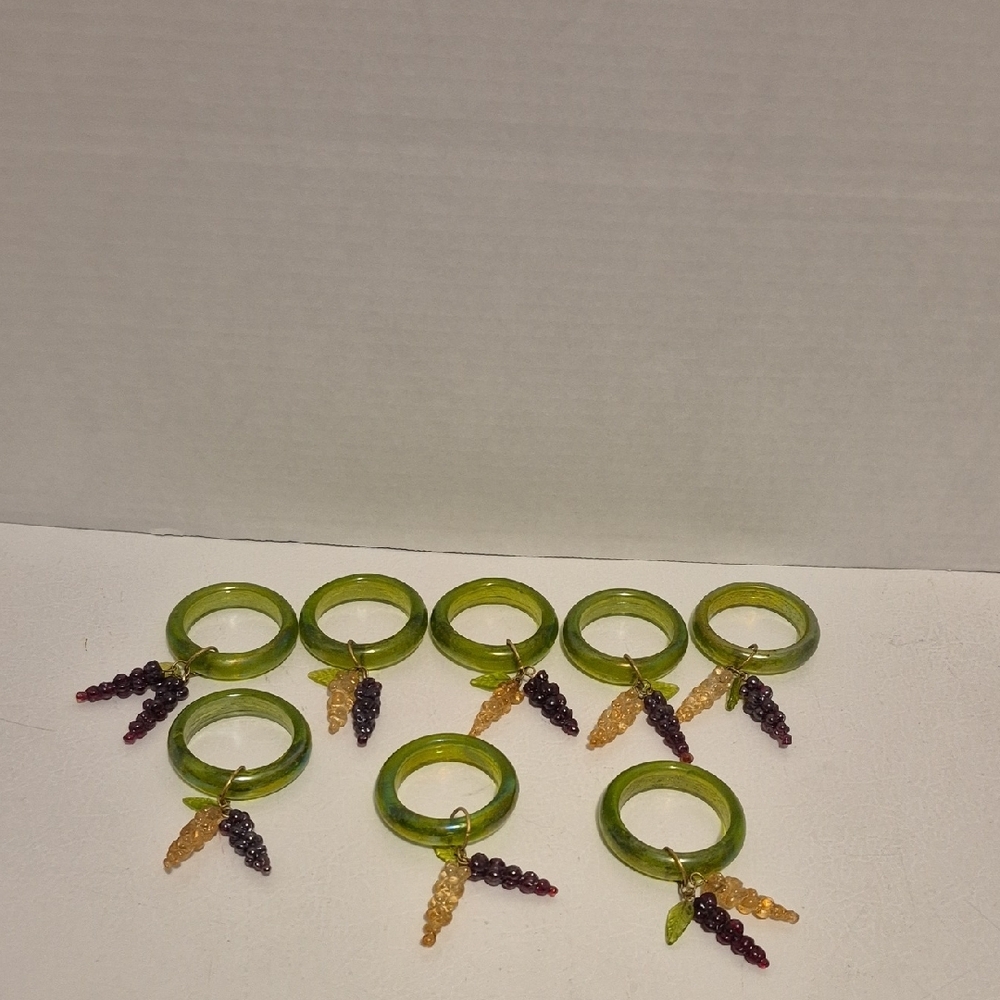 💣Napkin Ring Holder Dangling Grape Cluster w Leaves Glass Set of 8